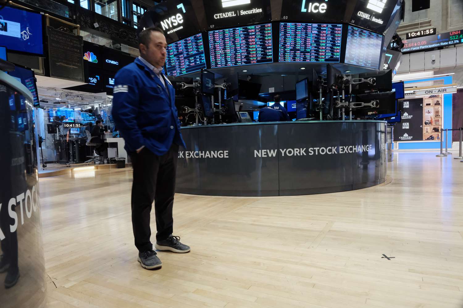 Man standing in New York Stock Exchange
