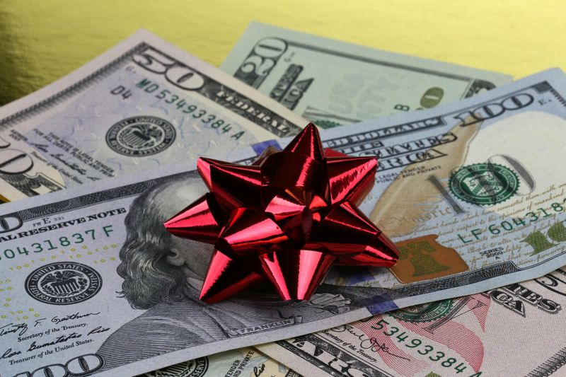 A gift of U.S. cash