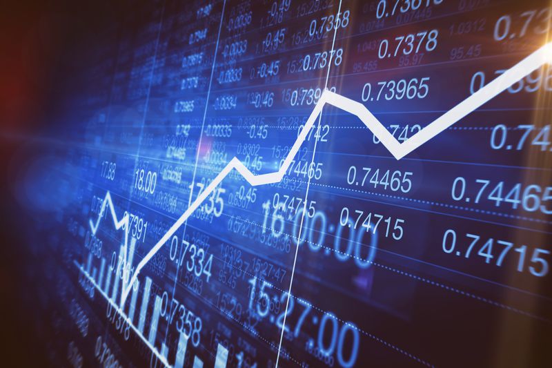 Improvement in line graph on stock market trading screen