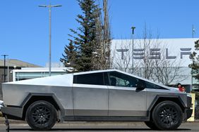A Tesla Cybertruck