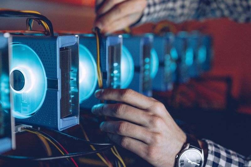 Repairing a bitcoin mining rig