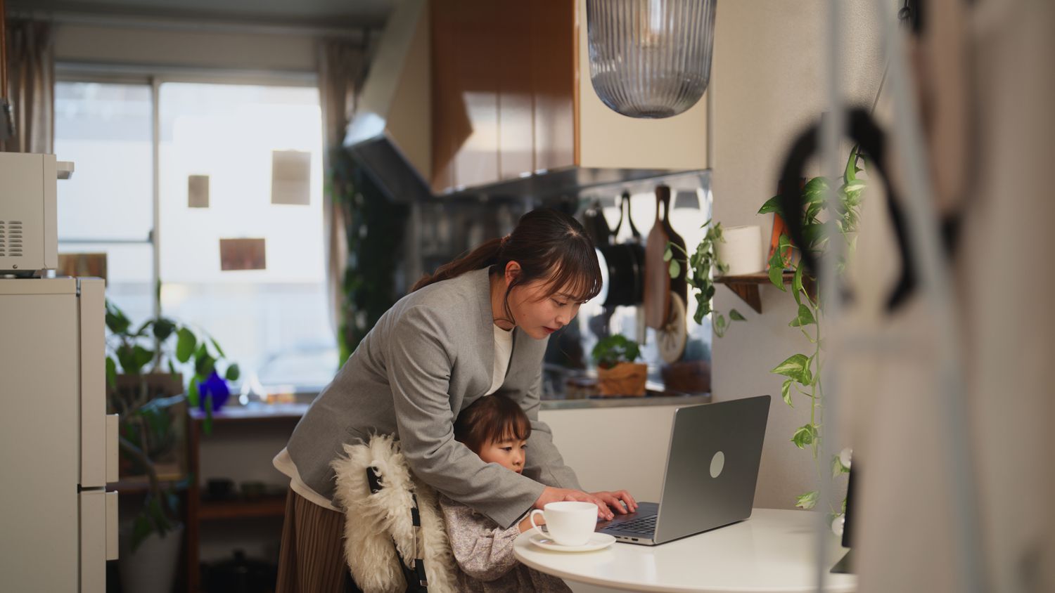 Mother sets up a Registered Education Savings Plan for her child
