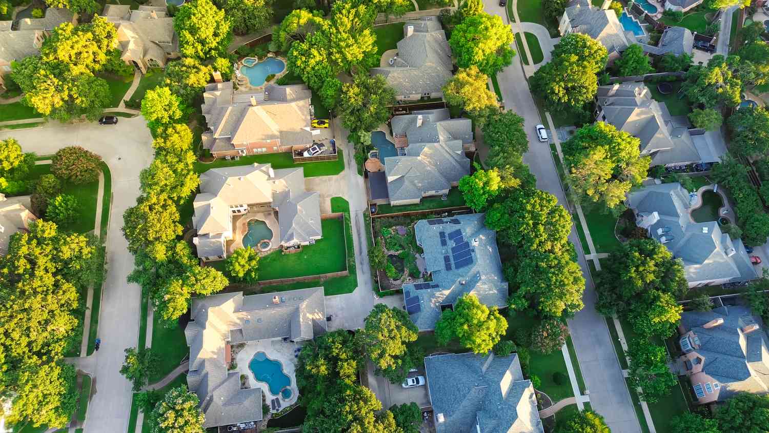 Aerial view of upscale homes near Dallas, Texas