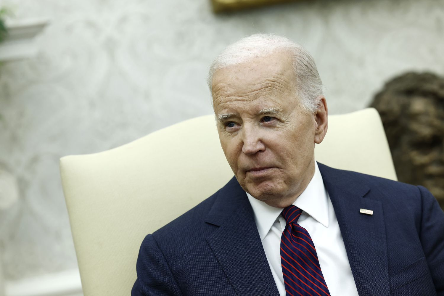 Biden in Oval Office.