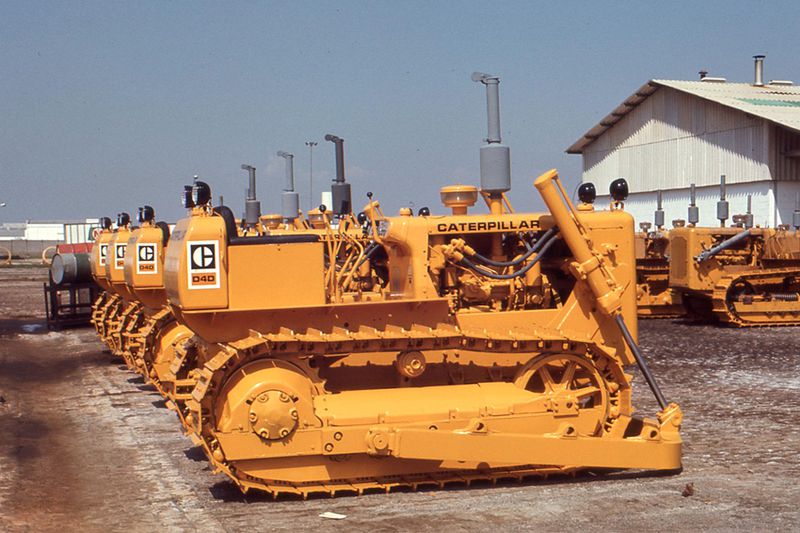 São Paulo - Caterpillar D4 Tractors