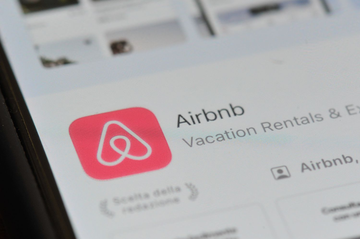 Airbnb logo