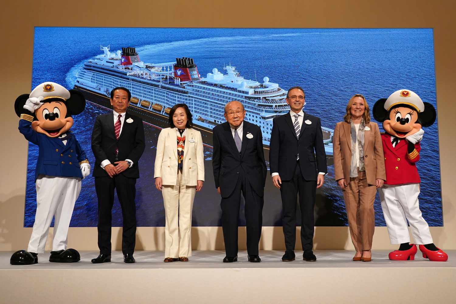 Oriental Land concluded a license agreement with Disney Enterprises to launch a cruise business in Japan
