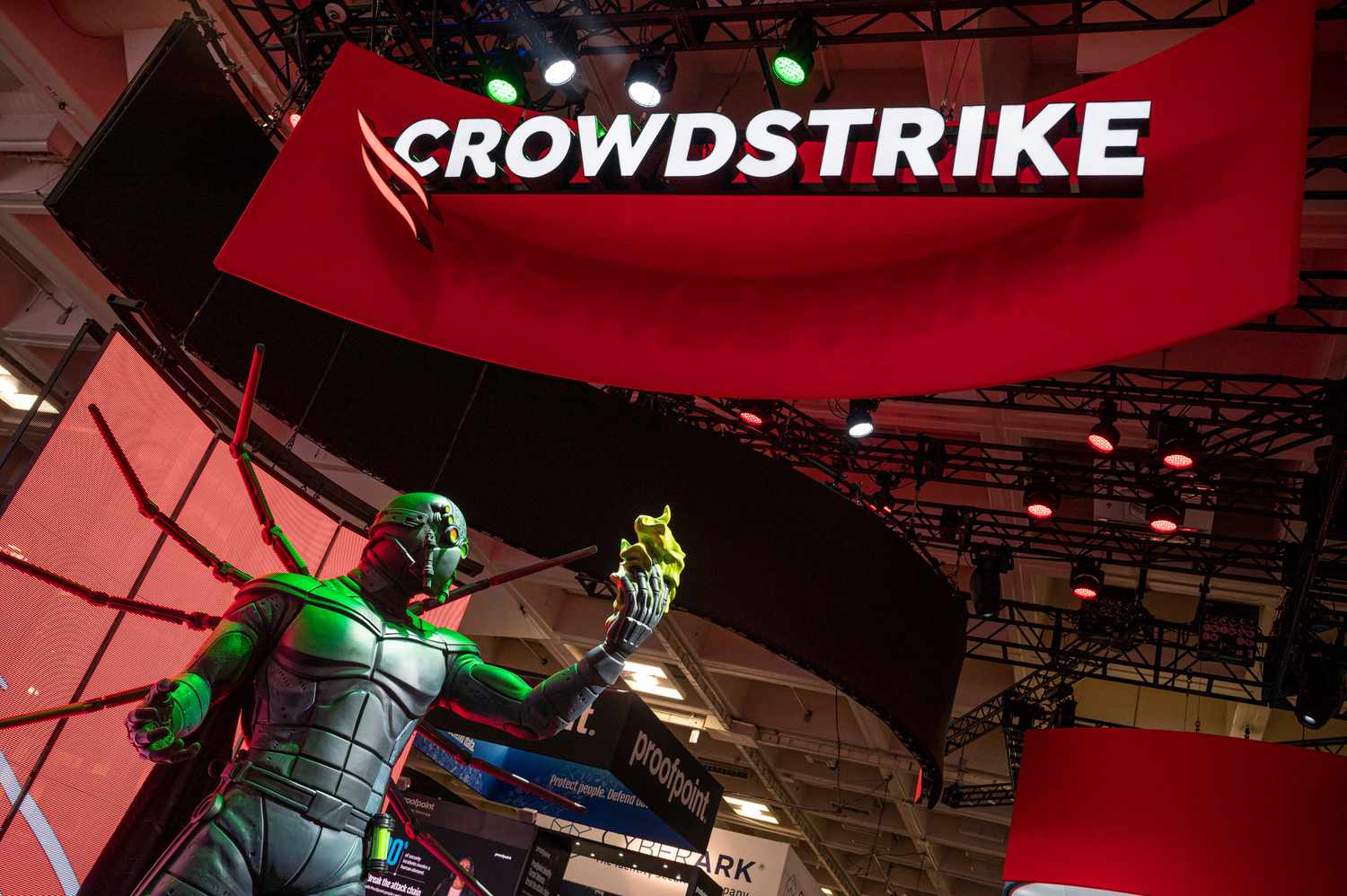 Crowdstrike booth at California conference.