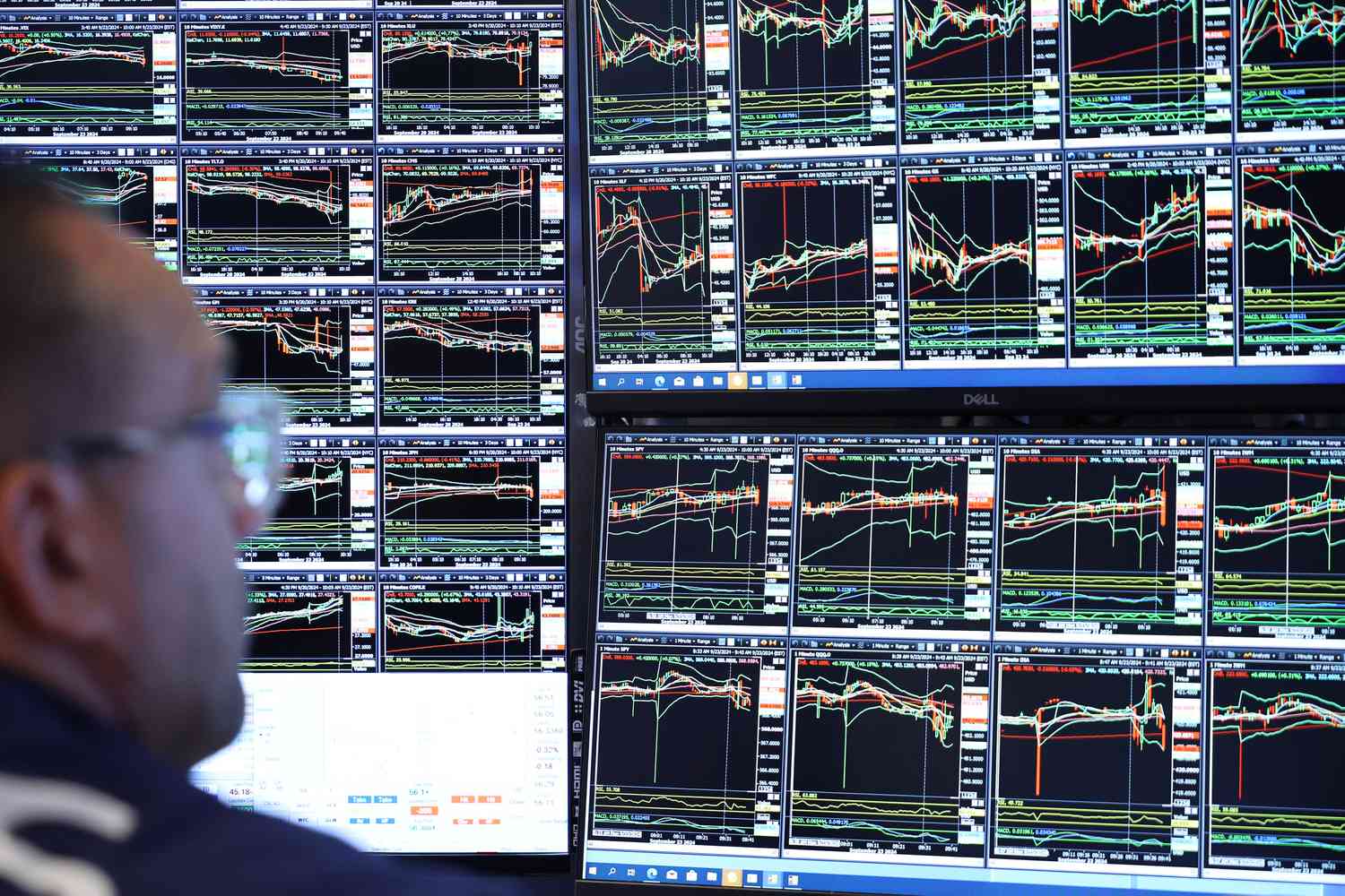 Traders work on the floor of the New York Stock Exchange 