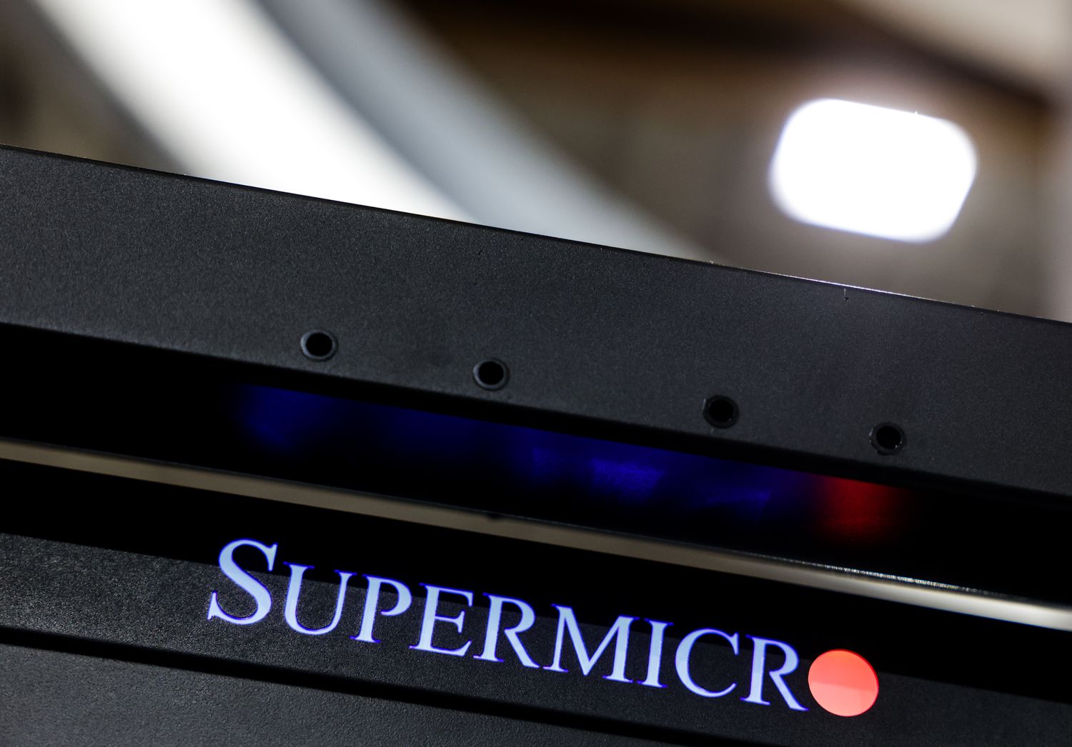 Super Micro Computer 
