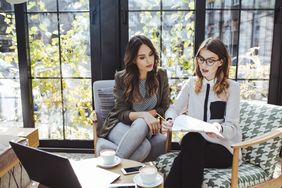 Credit counsellor giving advice to client about credit repair mistakes to avoid.