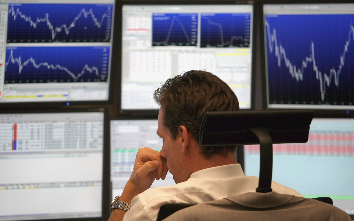  trader looks on during a trading session on the floor of Frankfurt stock exchange on September 30, 2008 in Frankfurt am Main, Germany.