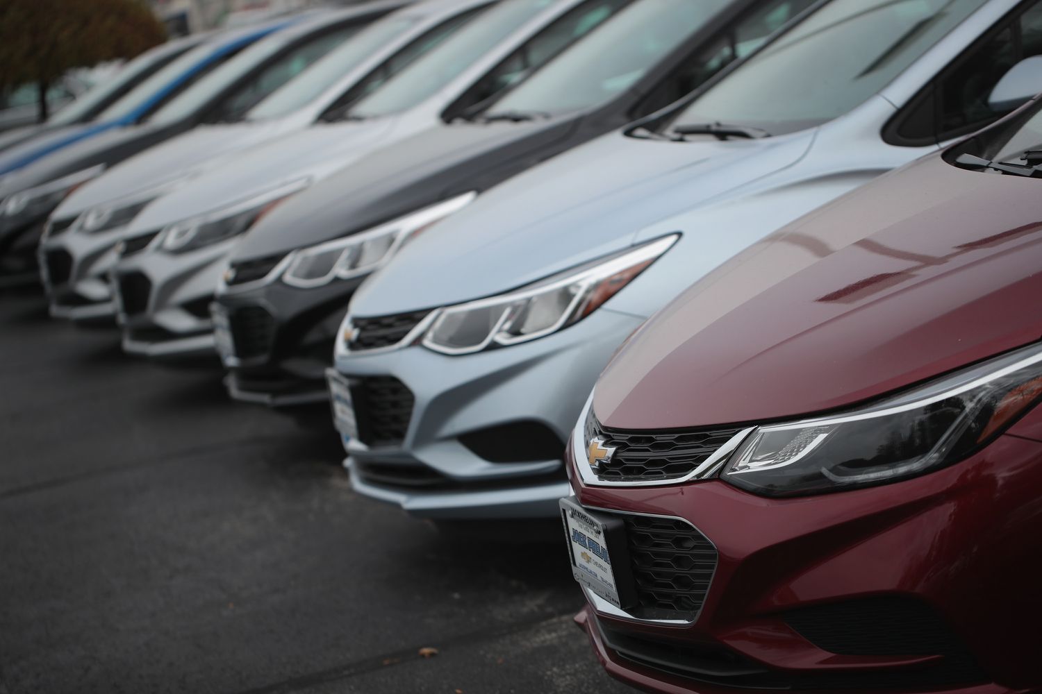  Chevrolet Cruze cars are offered for sale at Jack Phelan Chevrolet on October 25, 2016 in Lyons, Illinois. The compact car was discontinued in 2019. 