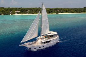 Luxury yacht in the Maldives, Soneva in Aqua