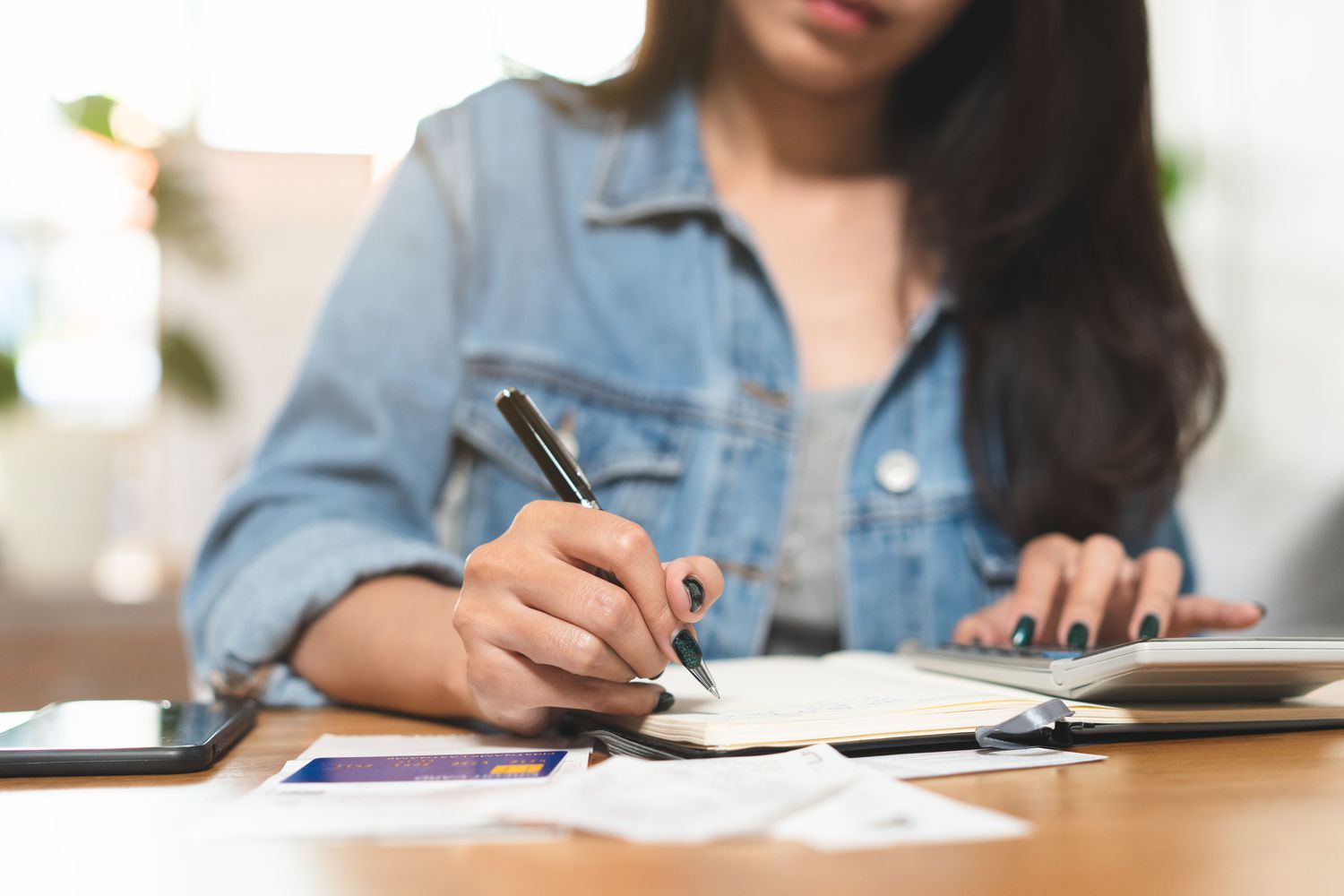 woman doing her finances