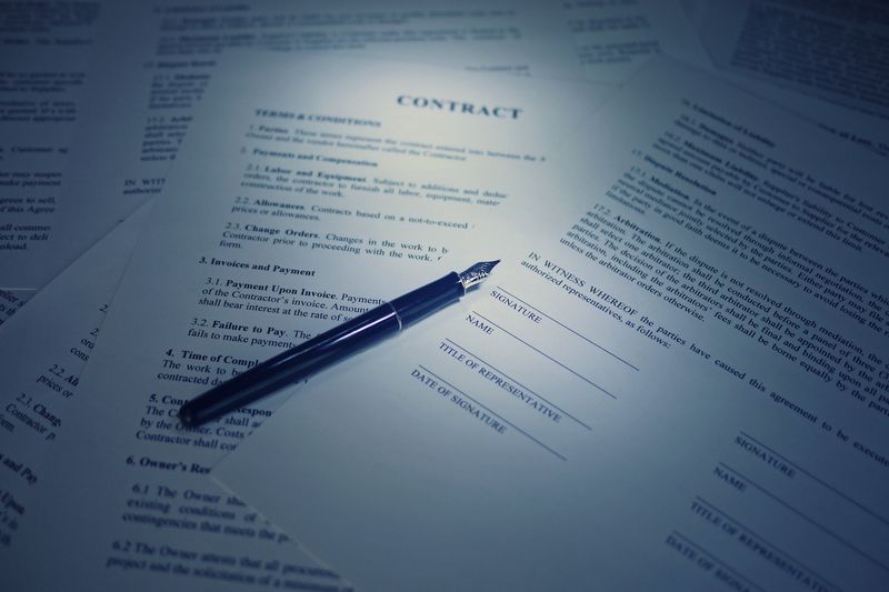 Legal & Contract Signature