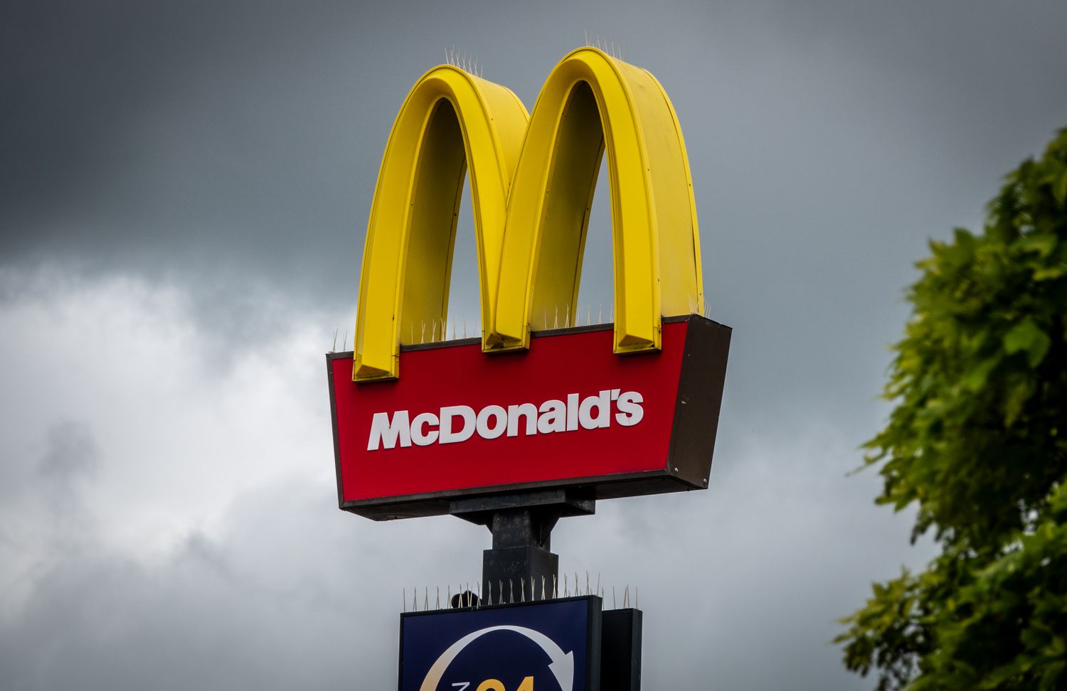 McDonald's sign