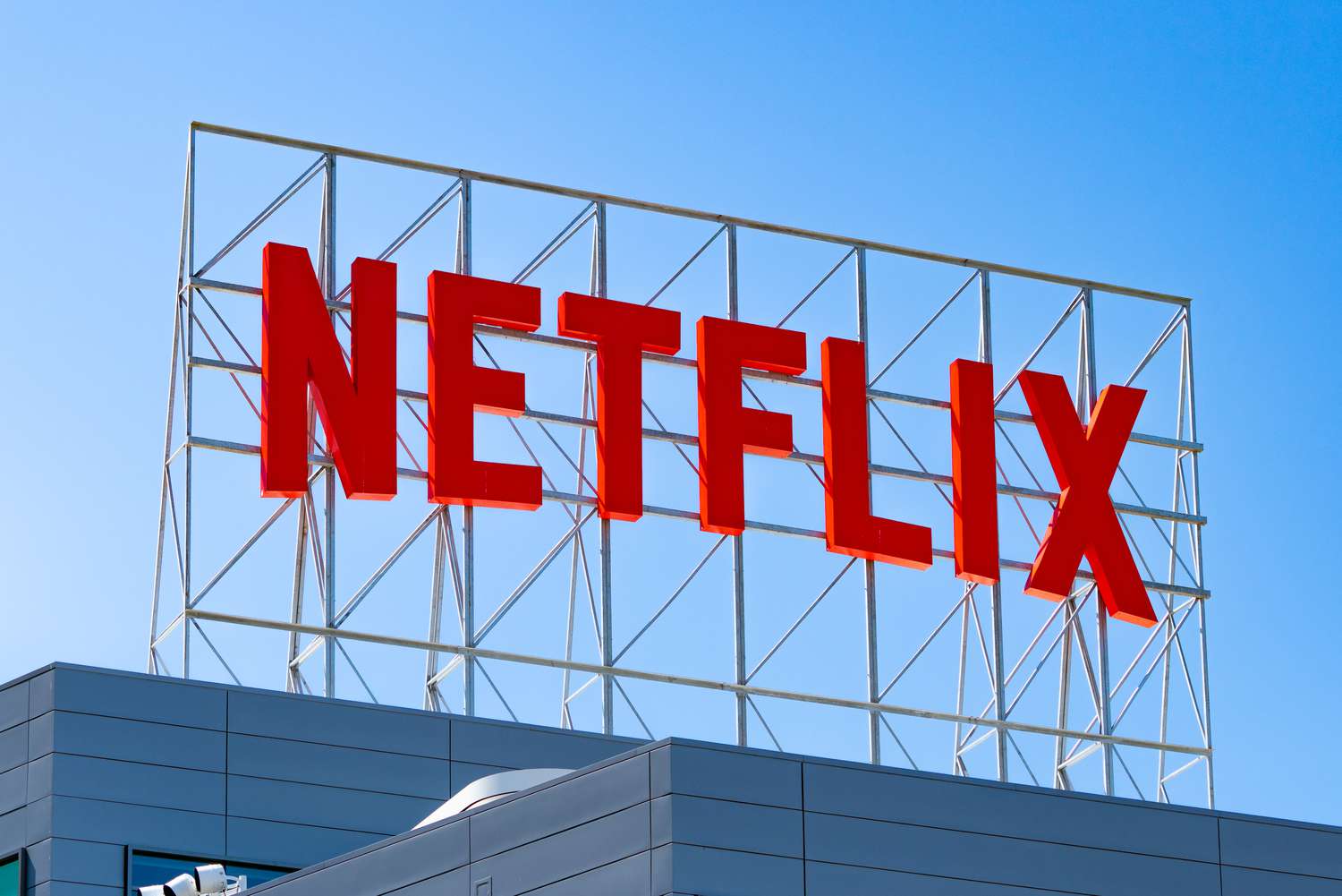 Netflix Sign