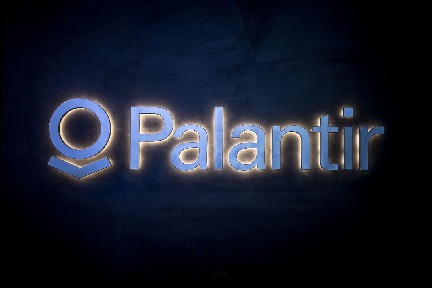Palantir Technologies logo