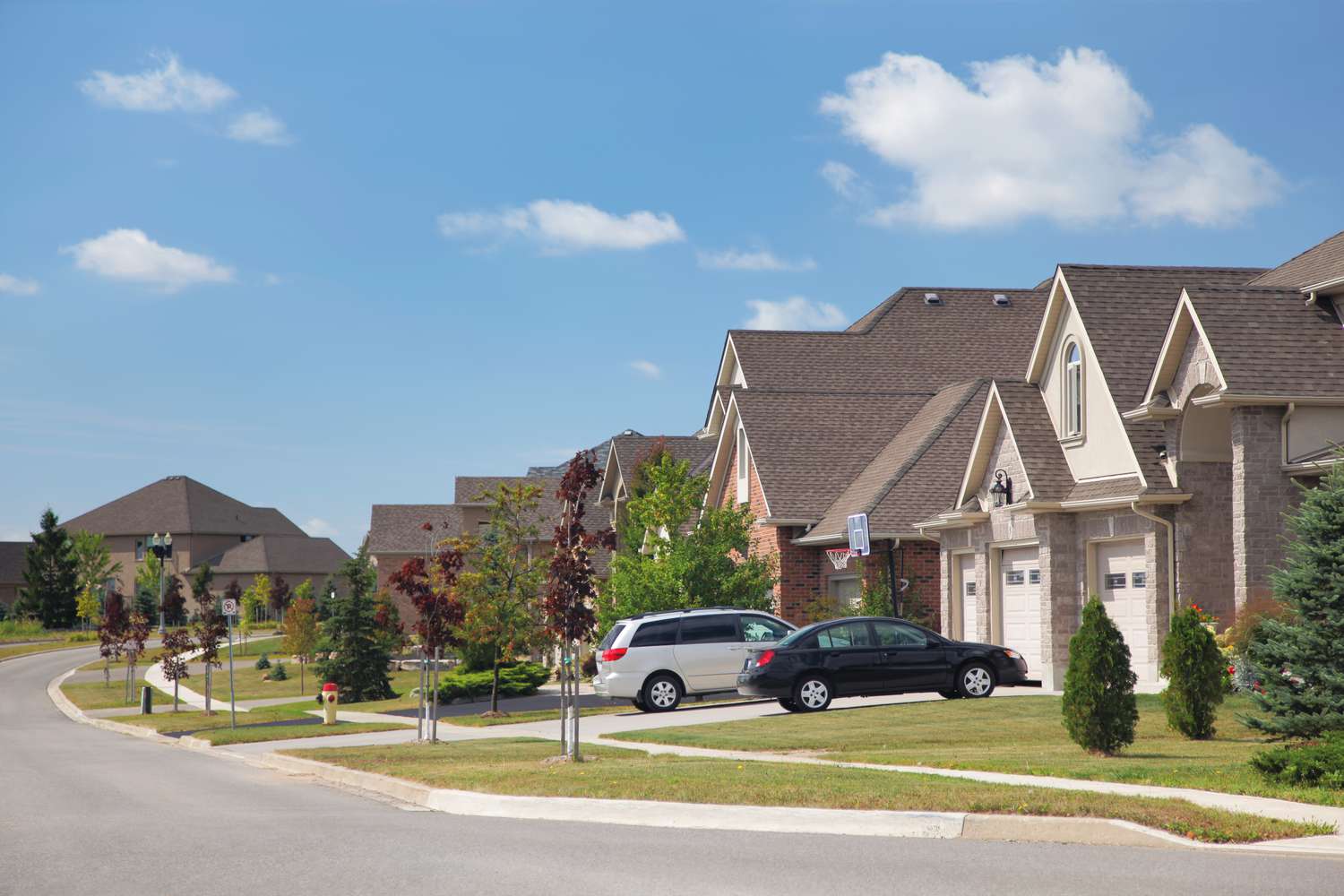 Understanding Real Estate Value vs Dwelling Insured Value