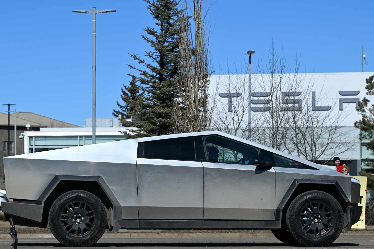 A Tesla Cybertruck