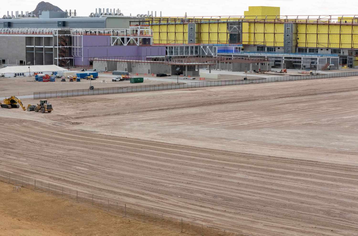 A new section of the Taiwan Semiconductor Manufacturing Company (TSMC) fabrication plant under construction in Phoenix, Arizona, US, on Monday, March 3, 2025. 