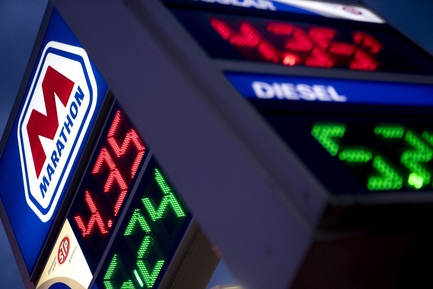 Marathon Petroleum gas station signs
