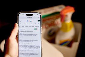 Google Chrome AI Overview on a smartphone.
