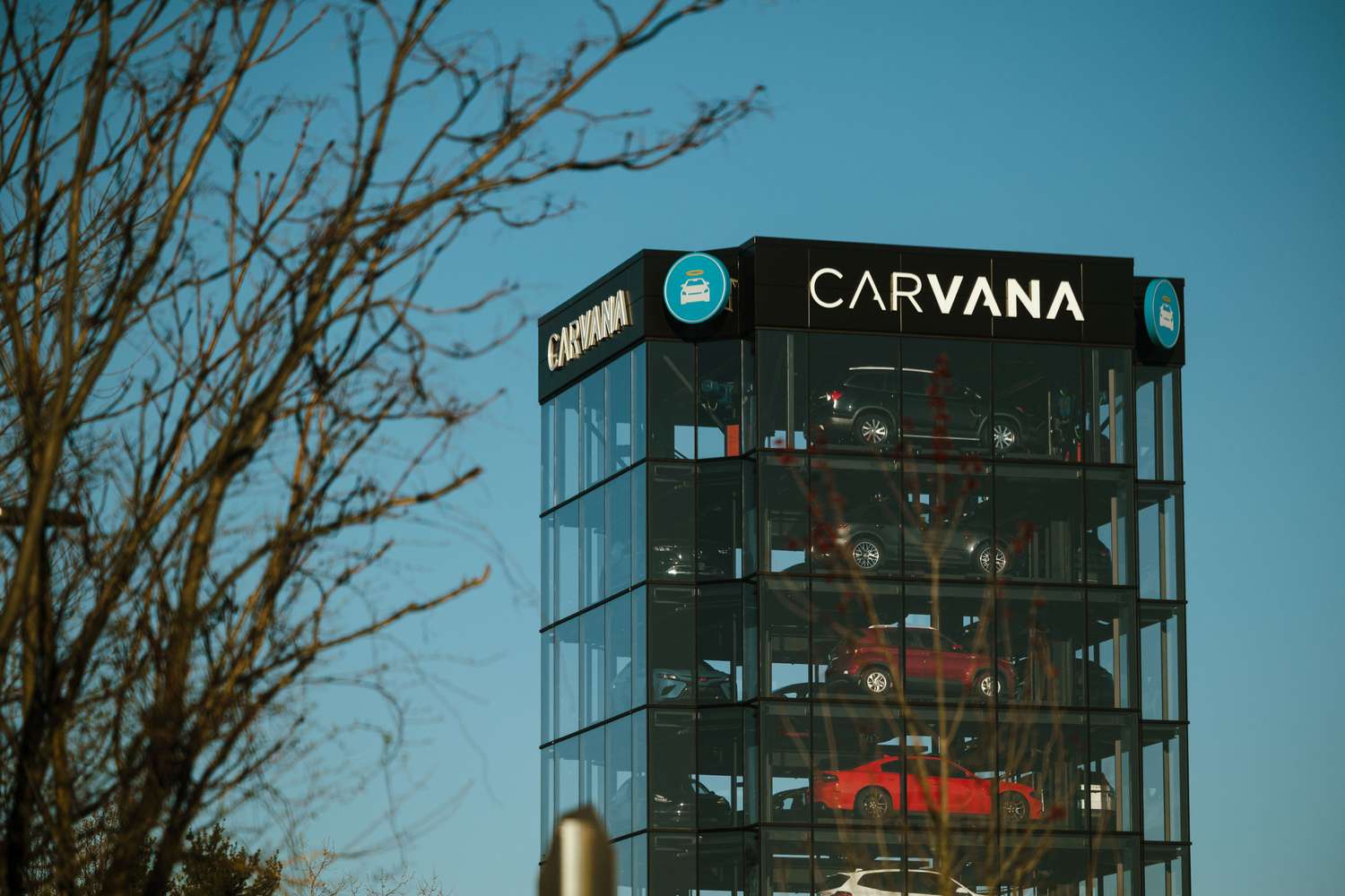 A Carvana vending machine in Uniondale, New York