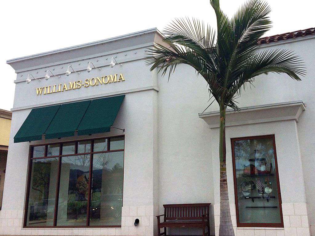 Williams and Sonoma storefront sign.