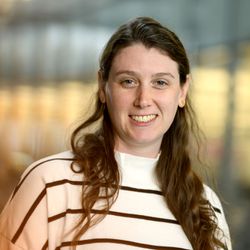 Beth Treffeisen Headshot 