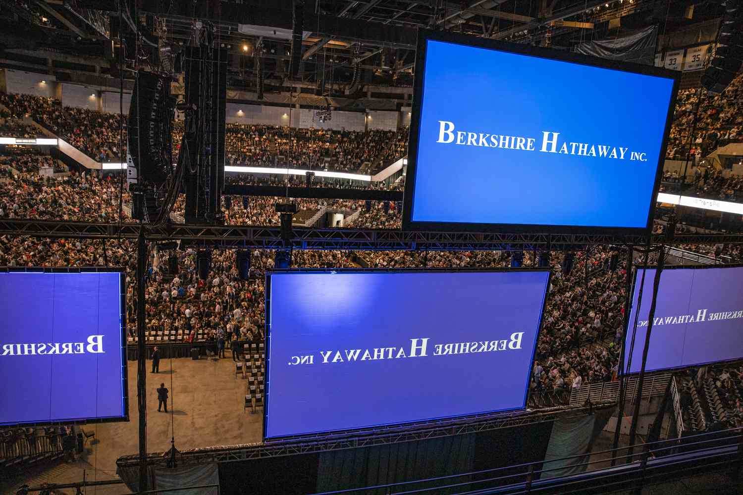 Attendees arrive at the auditorium of the CHI Health Center during the Berkshire Hathaway annual meeting.