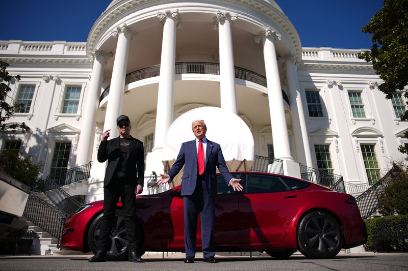 Elon Musk, left, and President Donald Trump at the White House in March. 