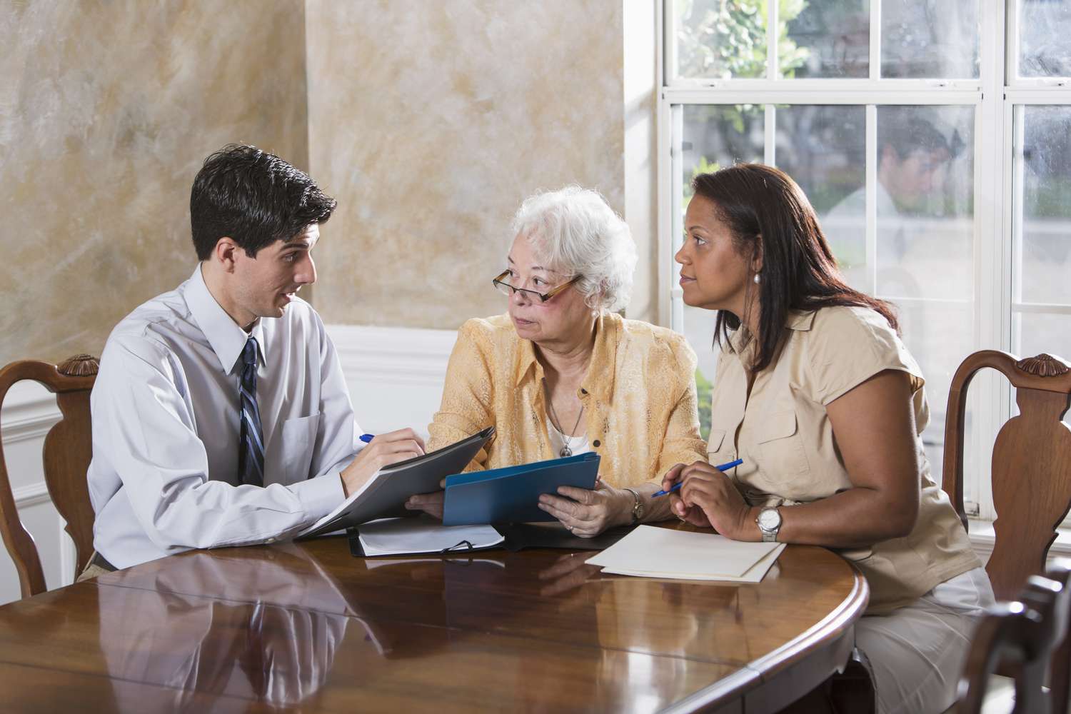 Woman lawyer estate planning