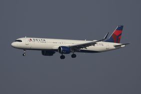 A Delta Airlines Airbus A321-271NX aircraft approaches Los Angeles International Airport (LAX)