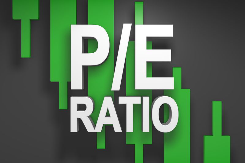 P/E ratio, price to earnings ratio 3D title for stock market.