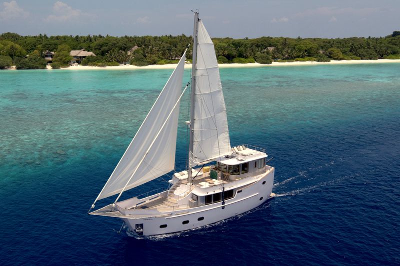 Luxury yacht in the Maldives, Soneva in Aqua
