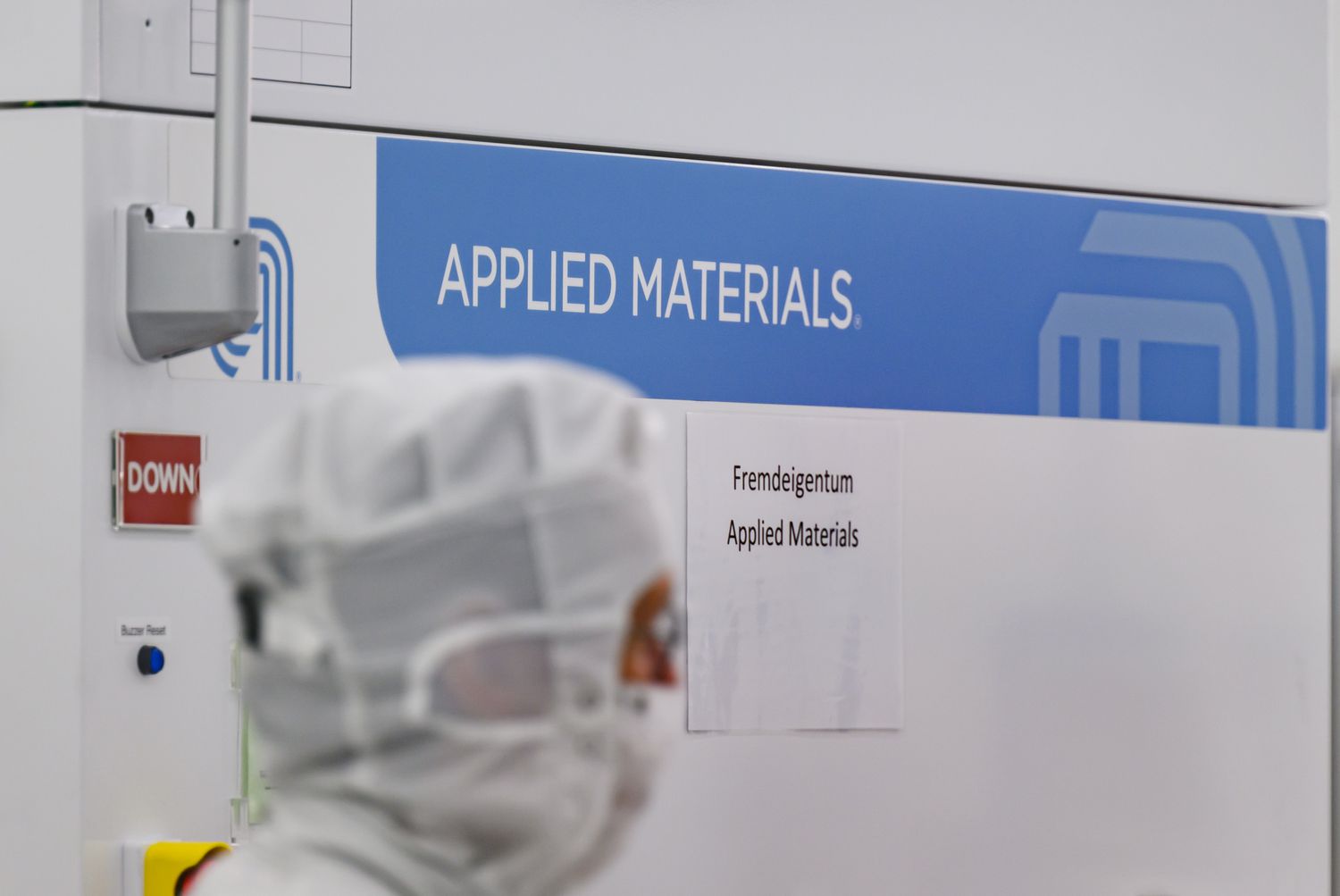 An Applied Materials machine in a research site.