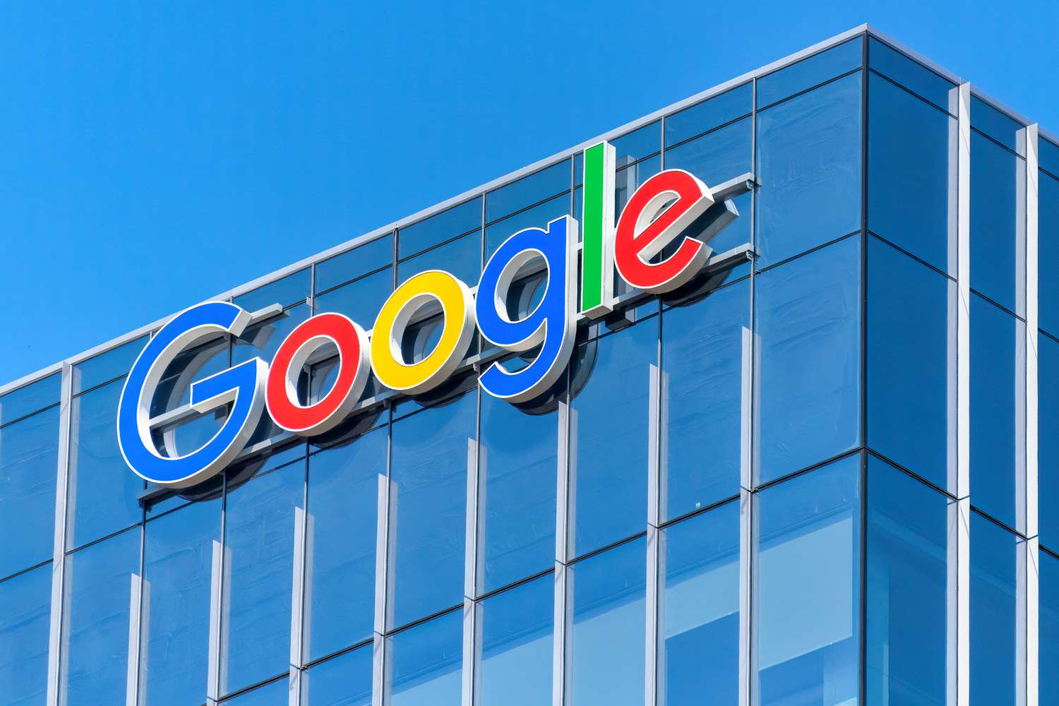 Google Logo on Skyscraper