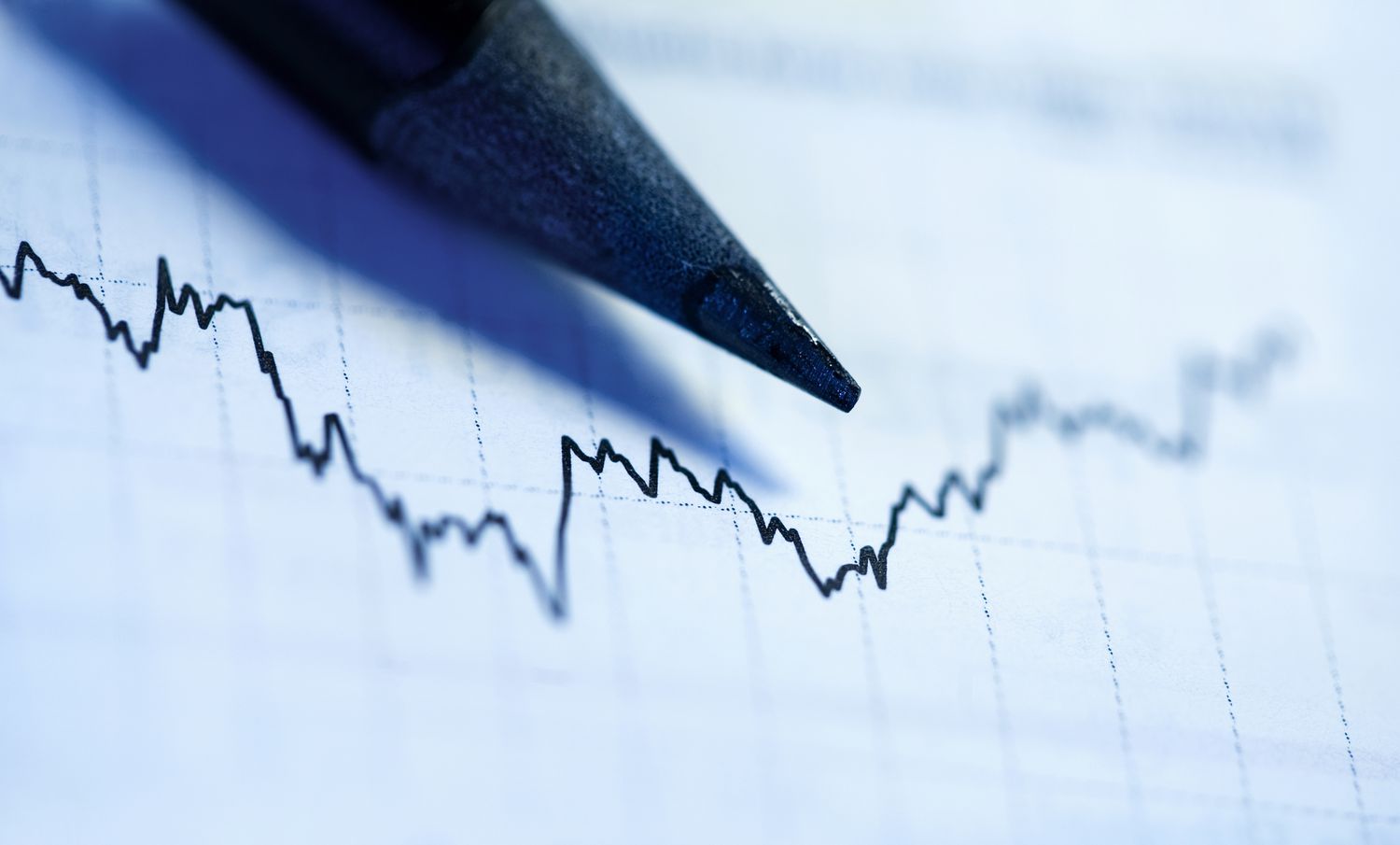 Tracking approximately 1,700 publicly traded stocks spanning 90+ different industries, the Value Line Investment Survey is a highly regarded investment analysis survey used by investors around the world.
