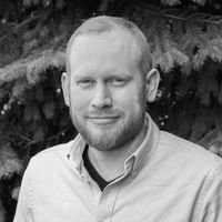 Sam Becker headshot