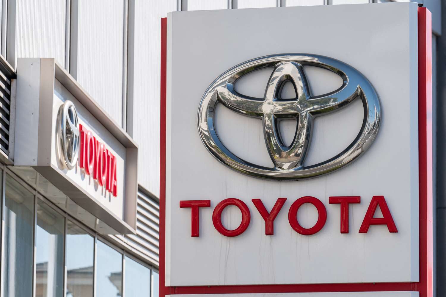  Toyota logo