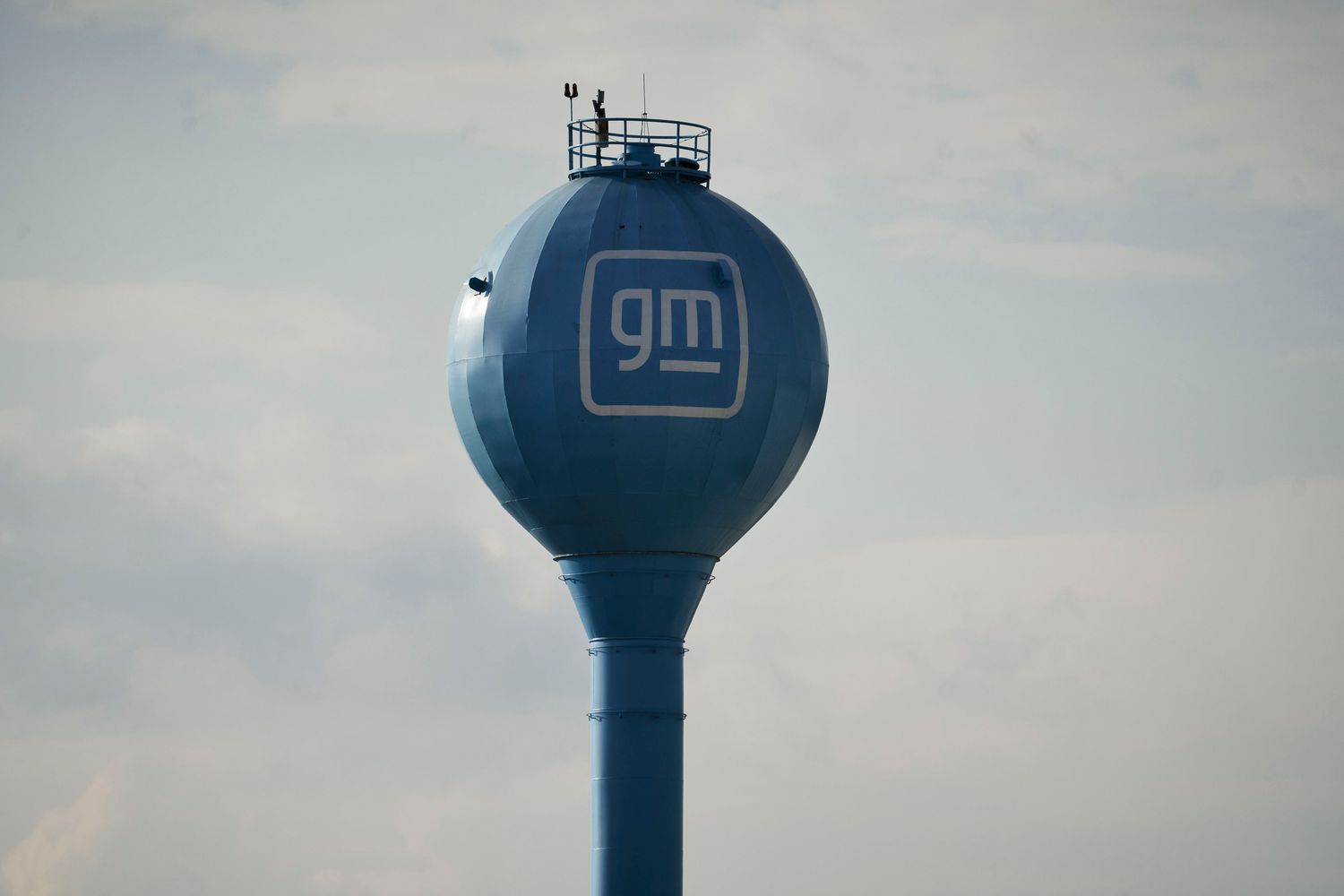 Signage at the General Motors Ramos Arizpe facility in Ramos Arizpe, Coahuila, Mexico