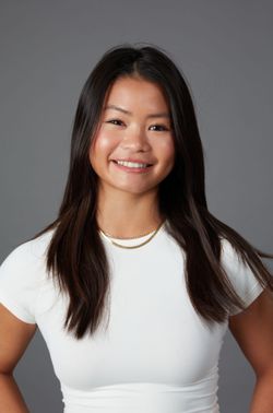 andrea headshot
