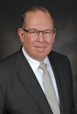Daniel Albert headshot.