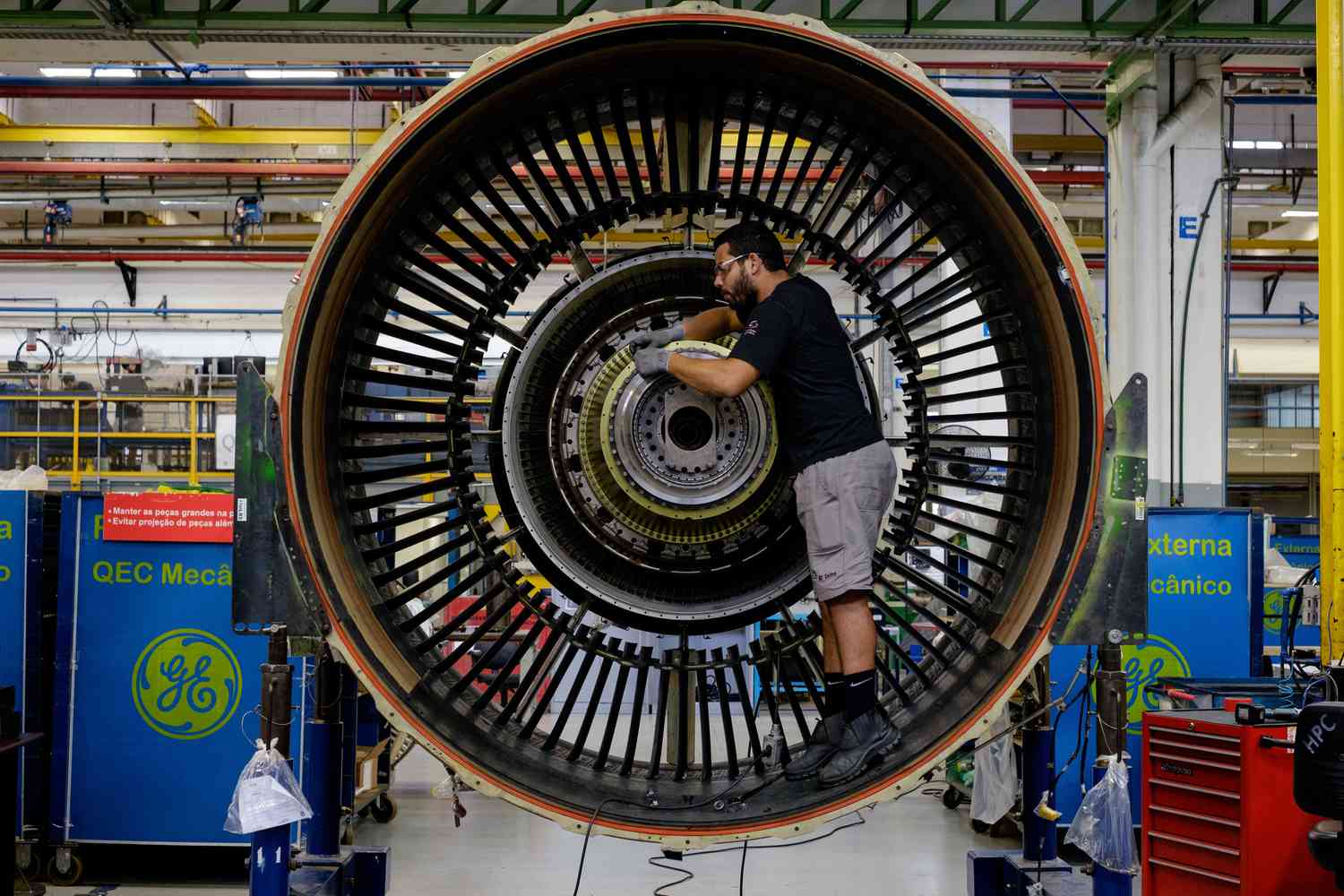 GE aviation engine facility