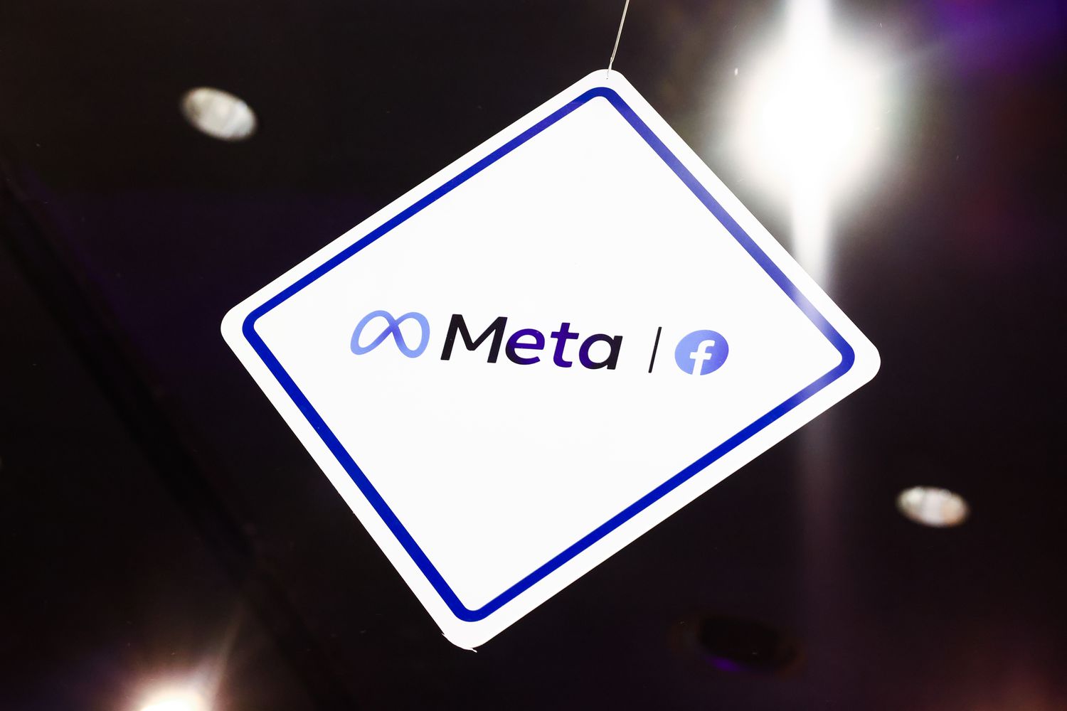 Meta logo