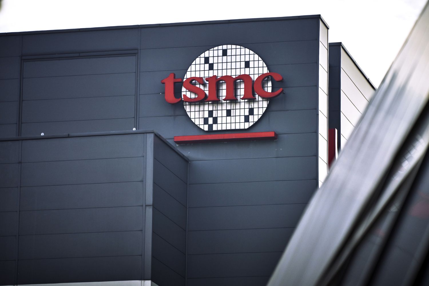 TSMC