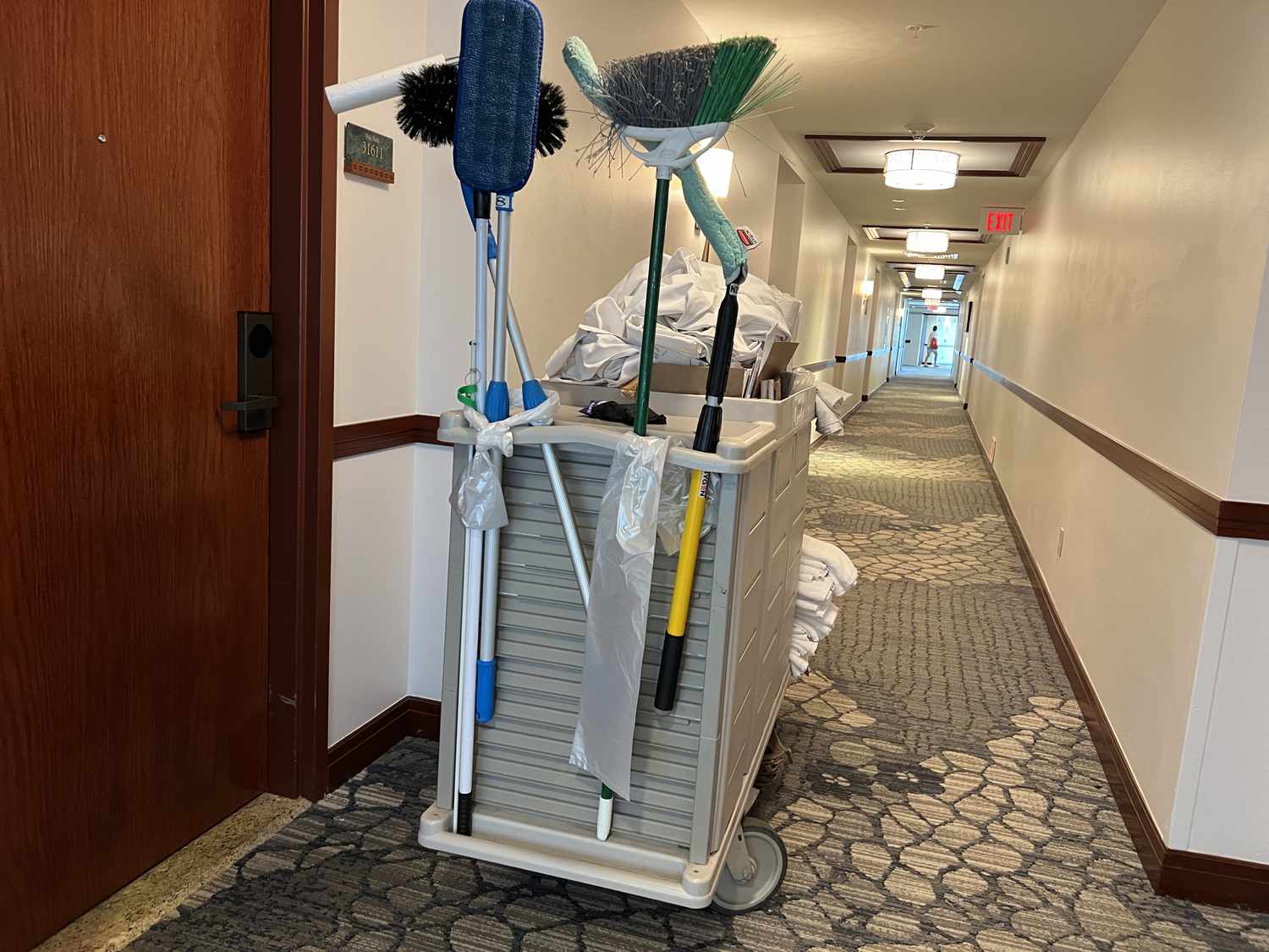 Hotel housekeeping cart
